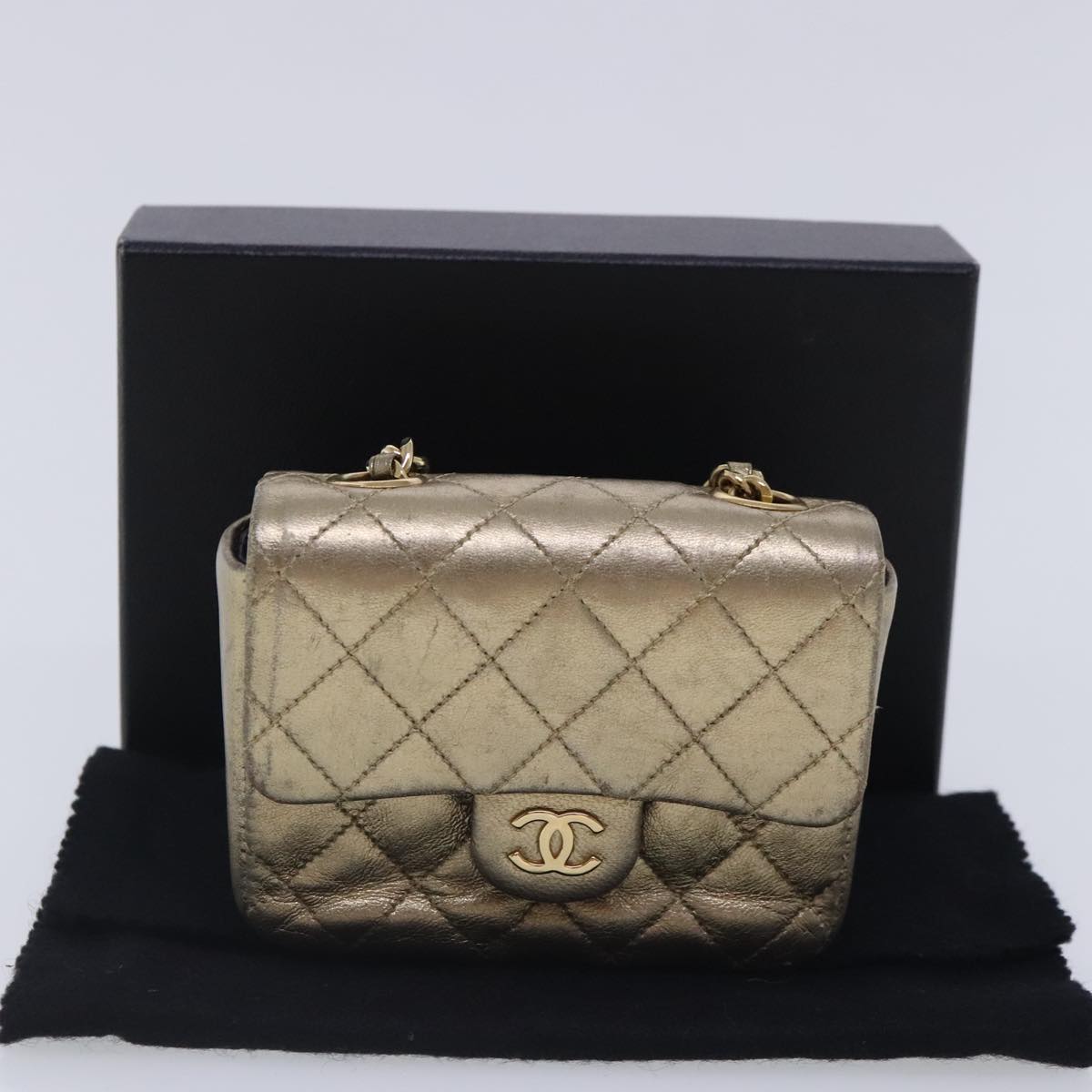 CHANEL Mini Mini Matelasse Chain Pouch Lamb Skin Gold CC yk15423