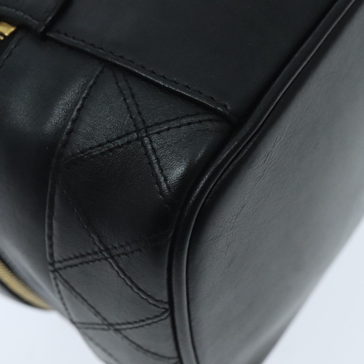 CHANEL Bicolore Vanity Cosmetic Pouch Leather Black Gold CC yk15541