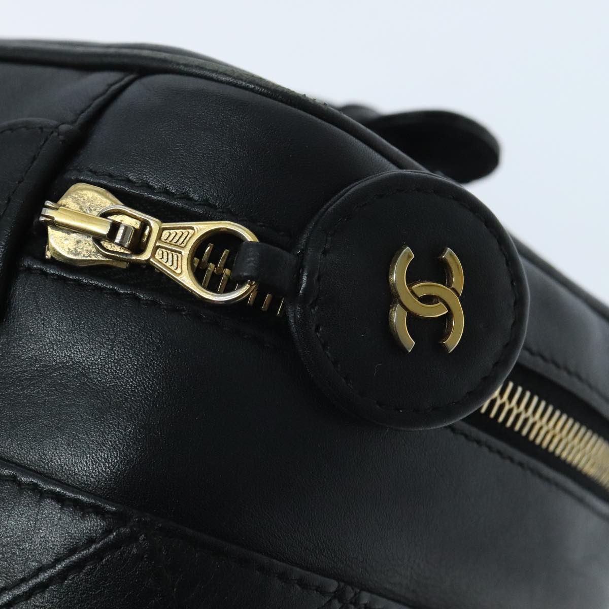 CHANEL Bicolore Vanity Cosmetic Pouch Leather Black Gold CC yk15541