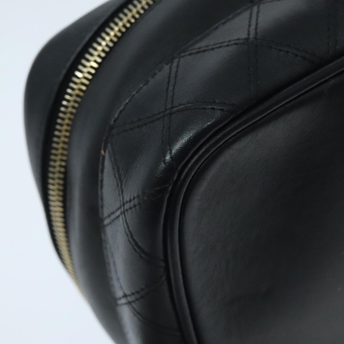 CHANEL Bicolore Vanity Cosmetic Pouch Leather Black Gold CC yk15541