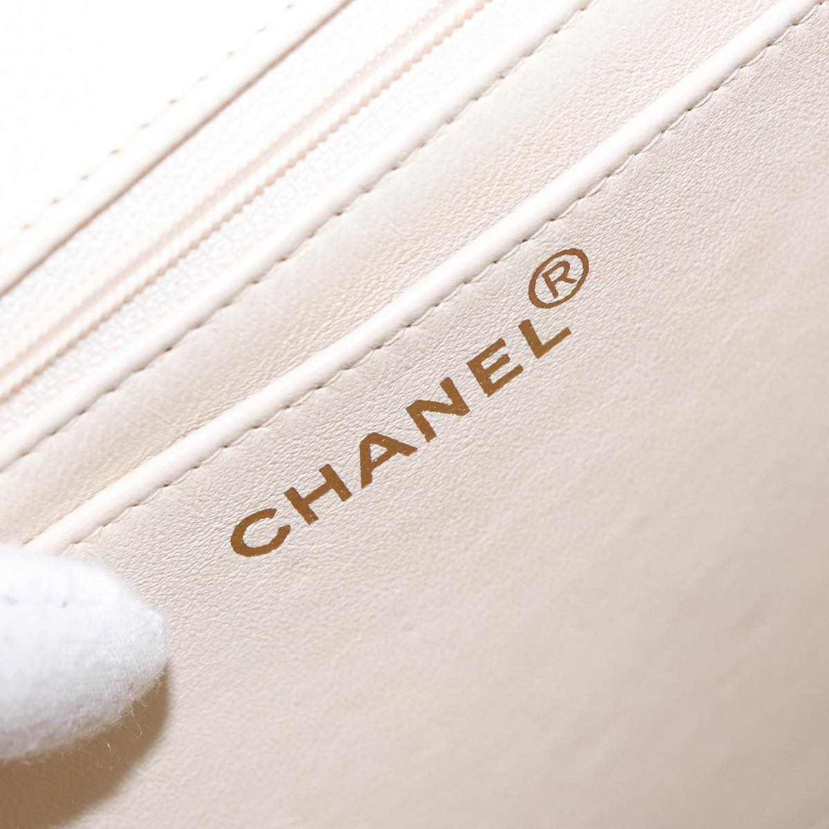 CHANEL Matelasse Shoulder Bag Lamb Skin White Gold CC yk15665A