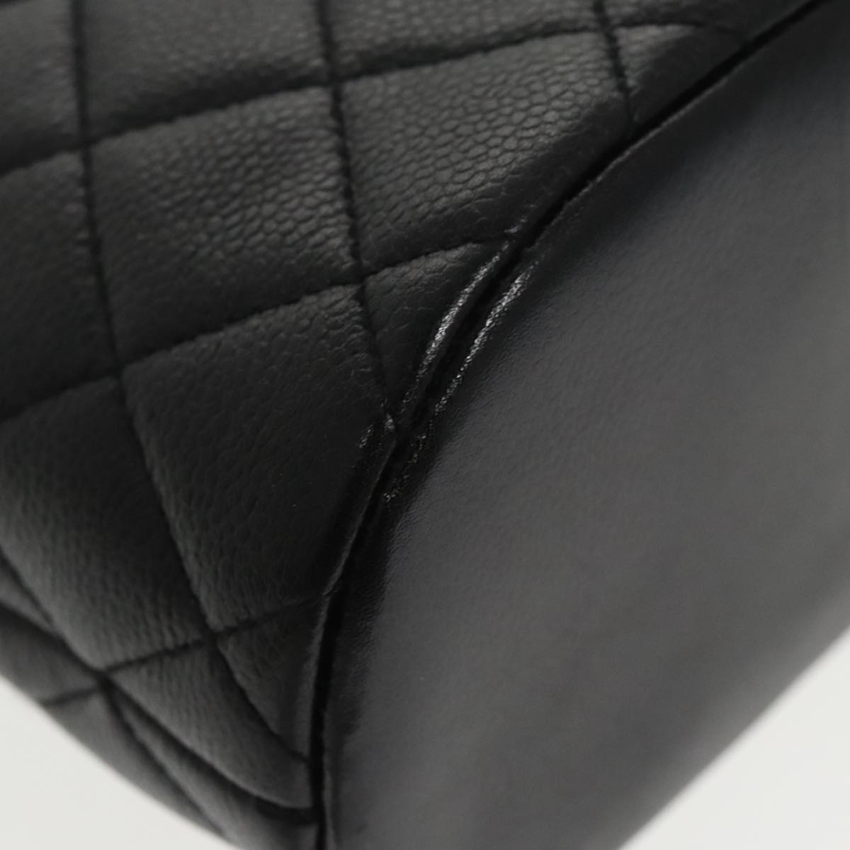 CHANEL Matelasse Tote Bag Caviar Skin Black CC yk15918A
