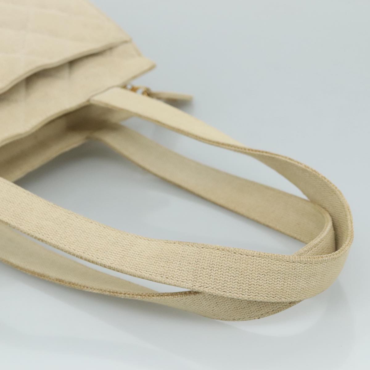 CHANEL Matelasse Tote Bag Canvas Beige CC yk16762