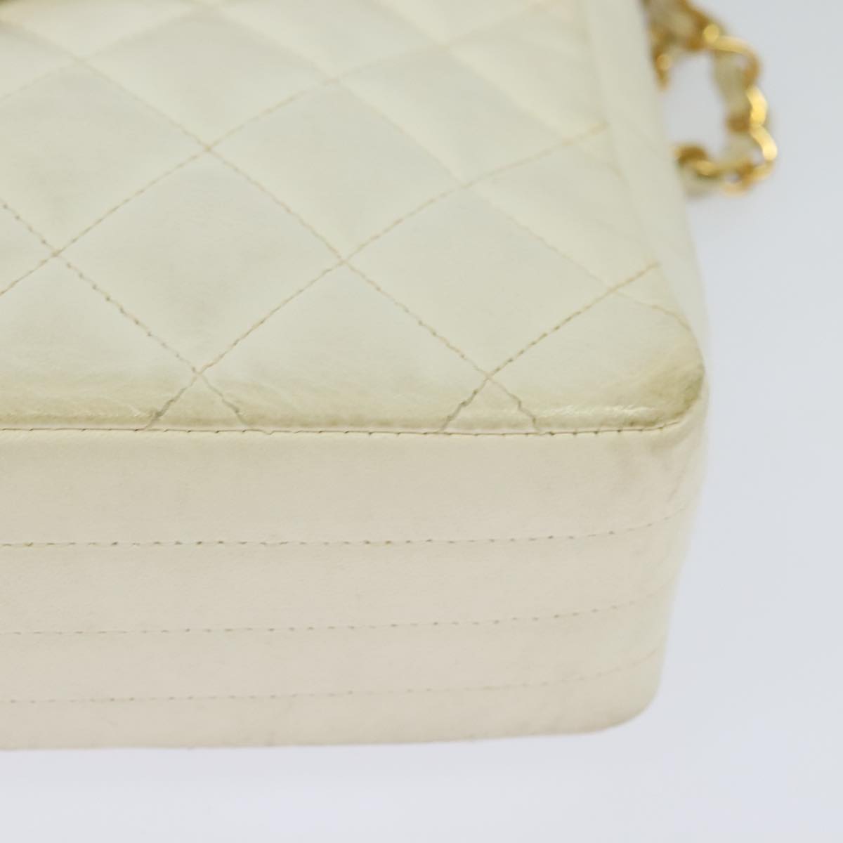 CHANEL Matelasse Chain Shoulder Bag Lamb Skin White Gold CC yk17083