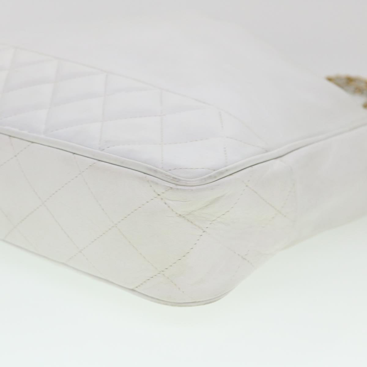 CHANEL Chain Shoulder Bag Lamb Skin White CC yk6254